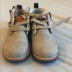 Toddler shoes size 8